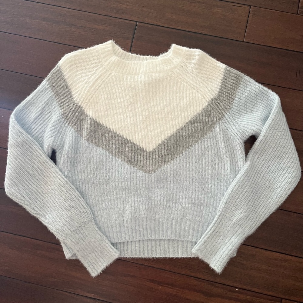 L.A. Hearts blue, grey, and white sweater